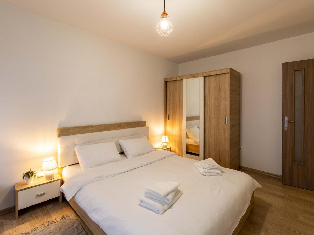 Ionita Apartament Hermannstadt Exterior foto